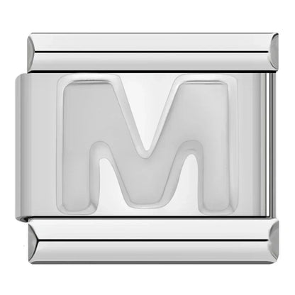 Dijes de letras plateadas modernas